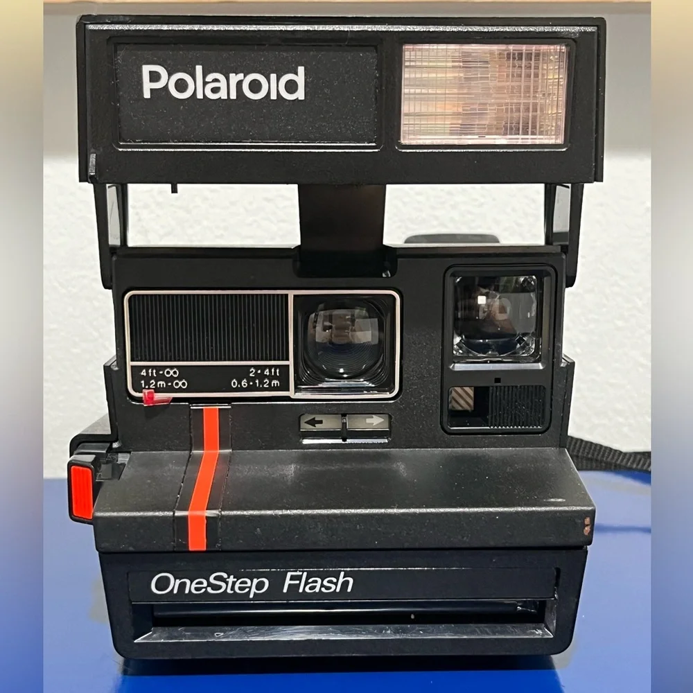 Polaroid One Step Flash Instant Camera Vintage 80s 90s Black Strap Photography